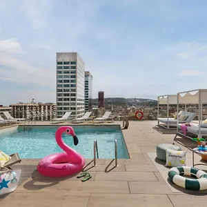 Moxy Otel