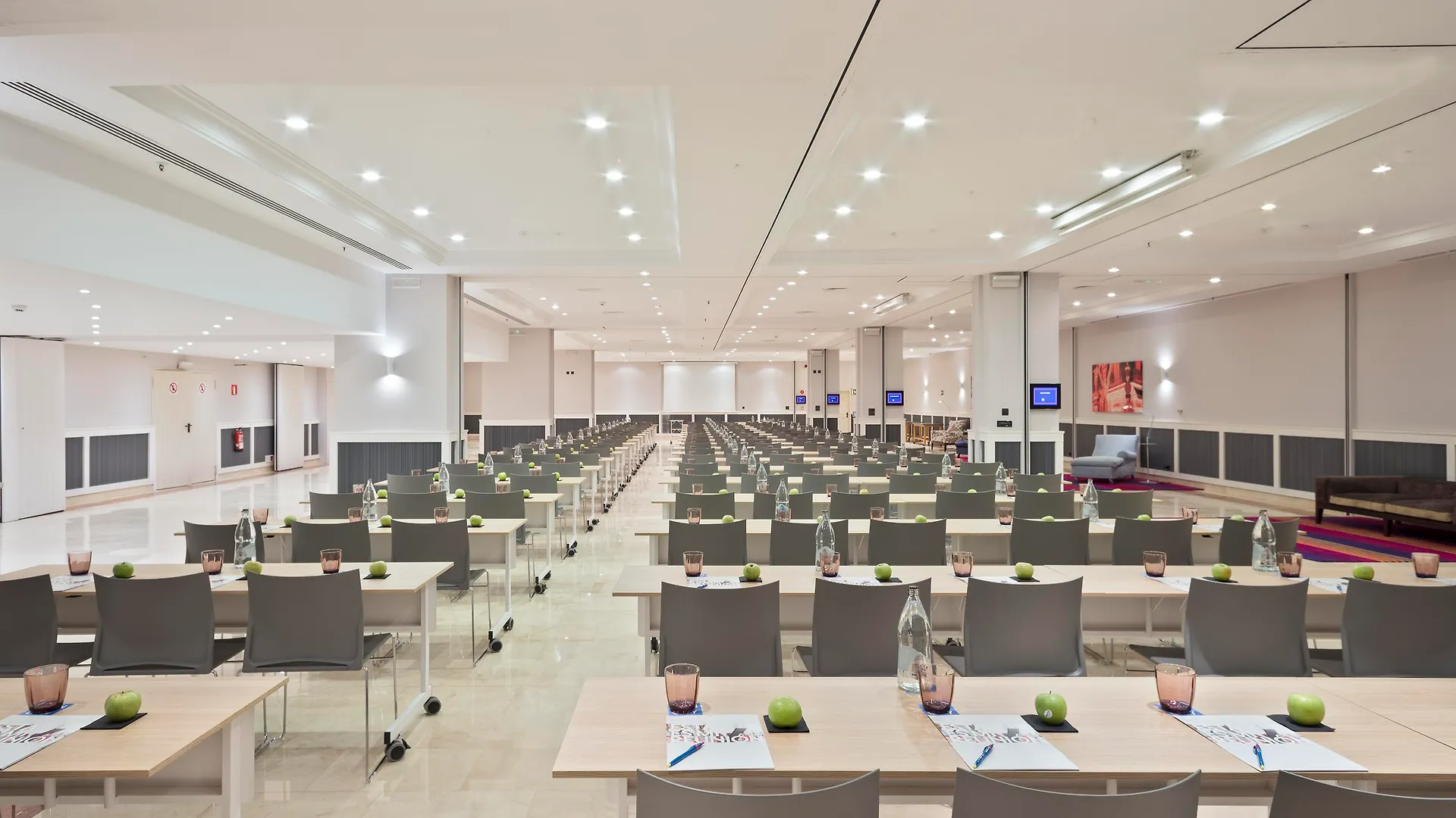 Innside By Melia Barcelona Apolo Hotel