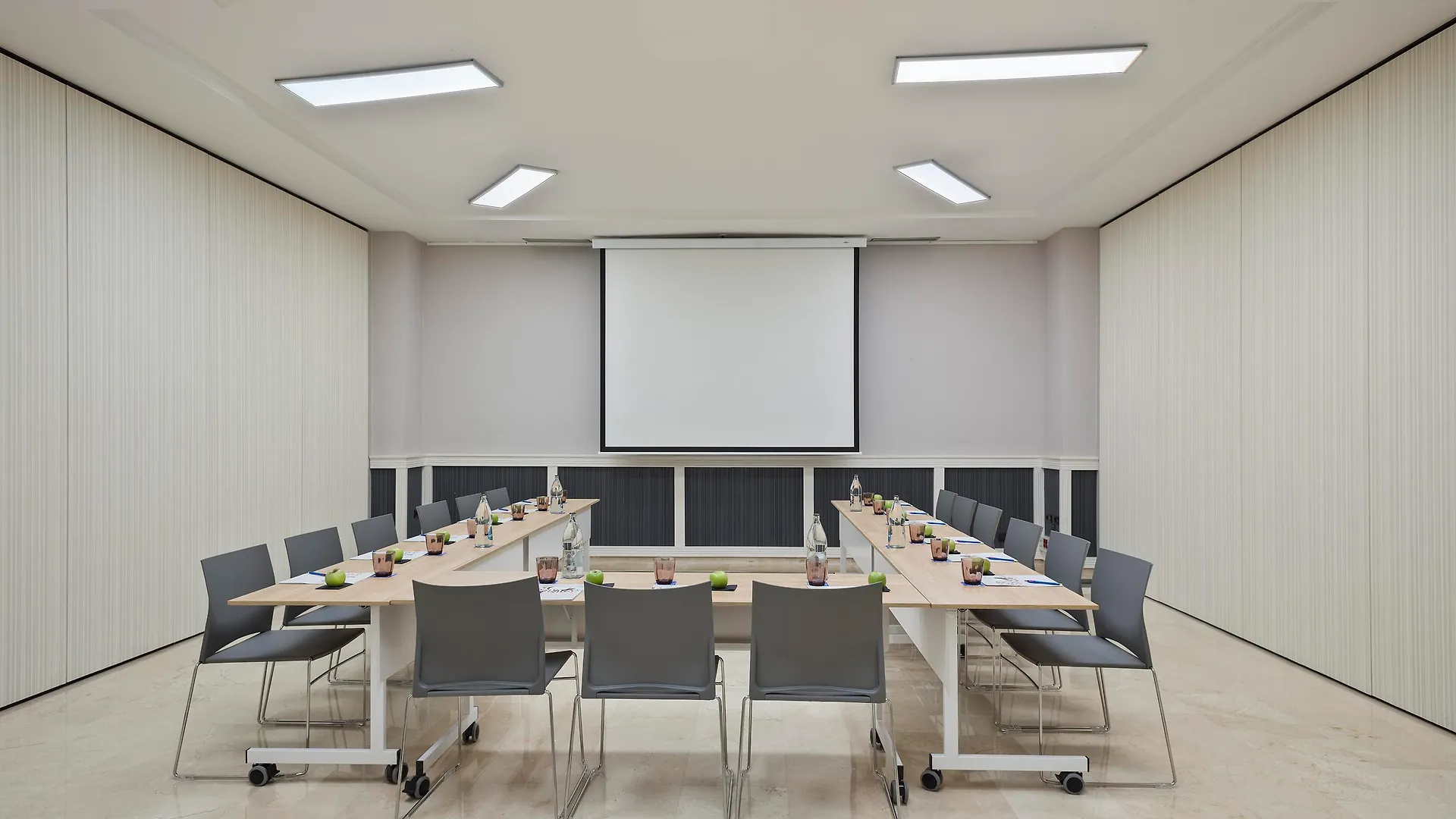 Innside By Melia Barcelona Apolo