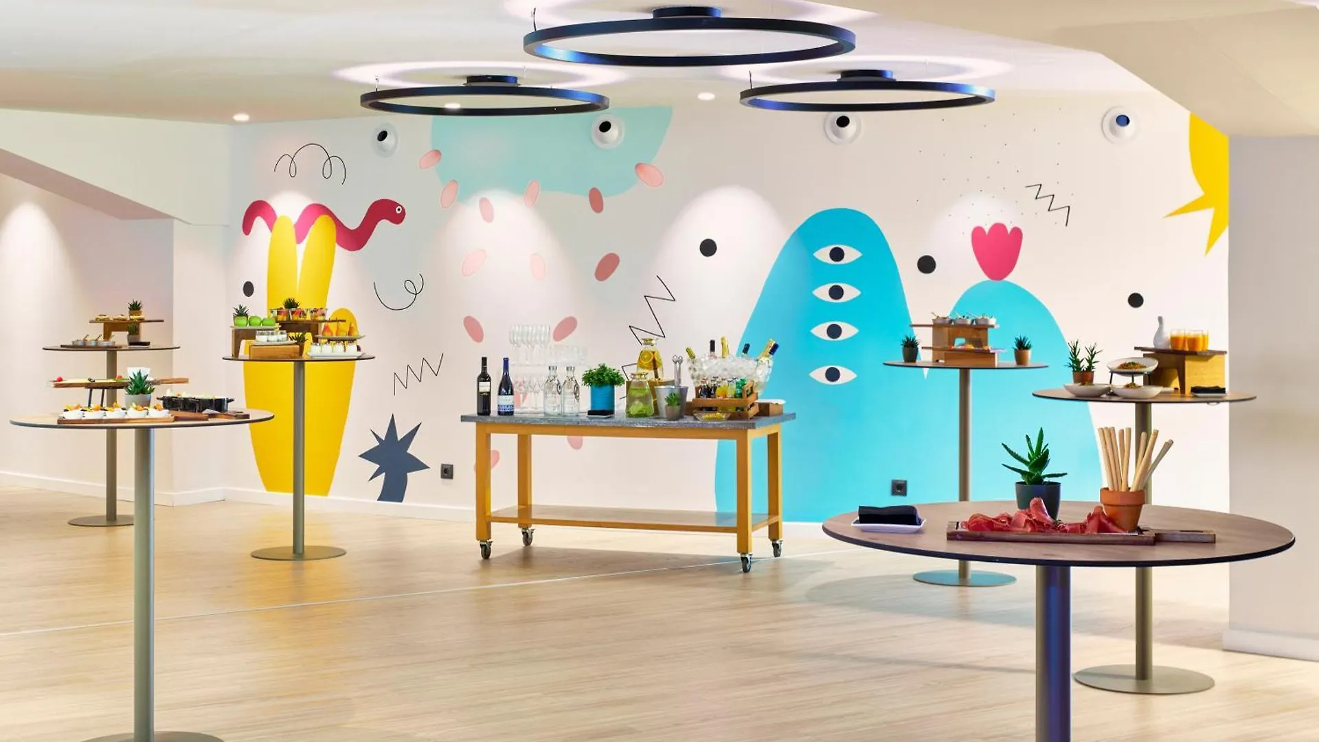 Innside By Melia Barcelona Apolo Hotel